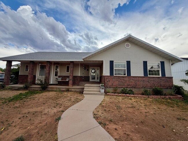 Building Photo - 278 N 200 W