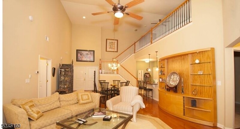 Building Photo - 2306 Wickham Terrace