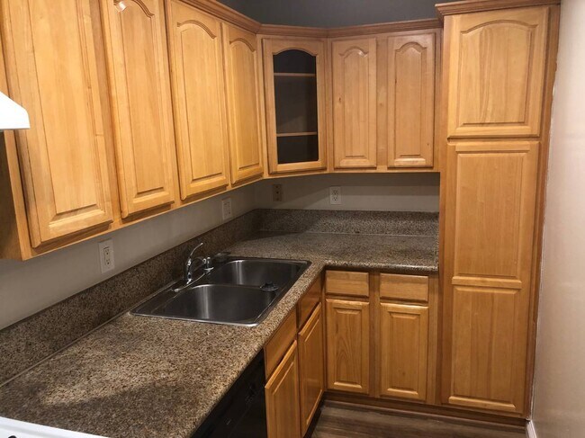 Kitchen - 606 Sunfish Way