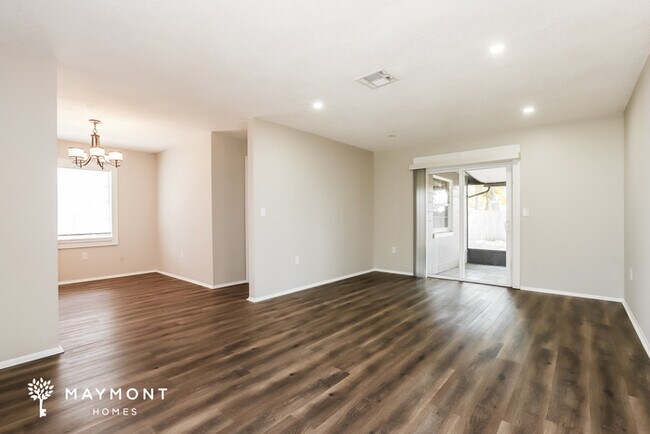 Foto del edificio - 1751 Elbert Acres Ct NE