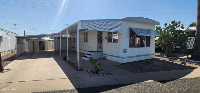Building Photo - 44 S Hawes Rd