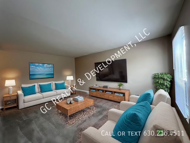 Foto del edificio - ***HOFFMAN ESATES TOWNHOME * 2 BDRM - 1.5 ...