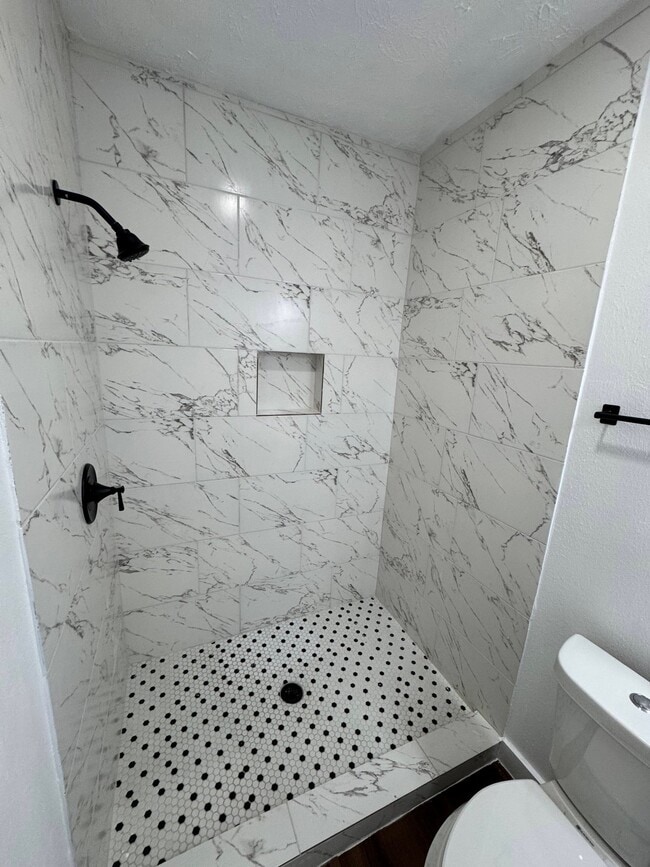 Photo - 878 Granville Dr (Houston, TX) House