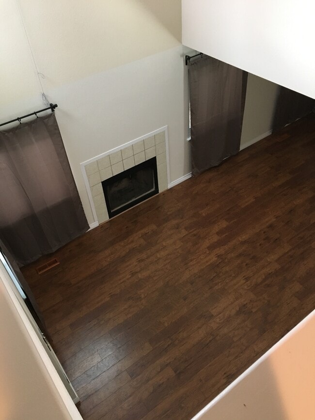 Building Photo - 7565 Lighthouse Ln