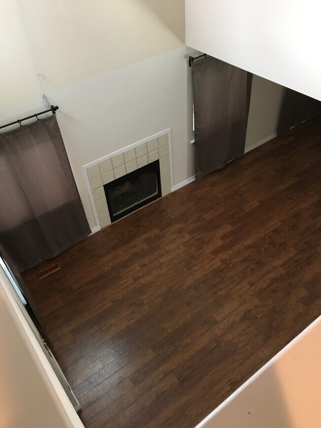 Foto del edificio - 7565 Lighthouse Ln