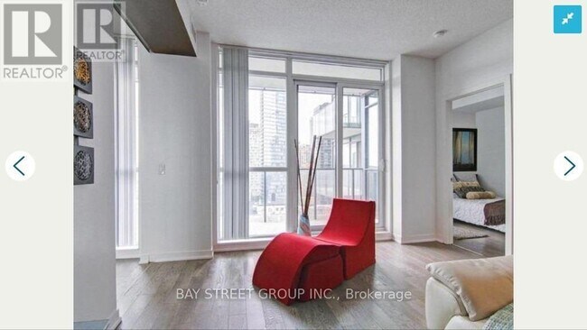 Photo du bâtiment - 770-1770 Bay St.