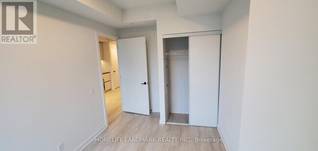 Building Photo - 35 Parliament St