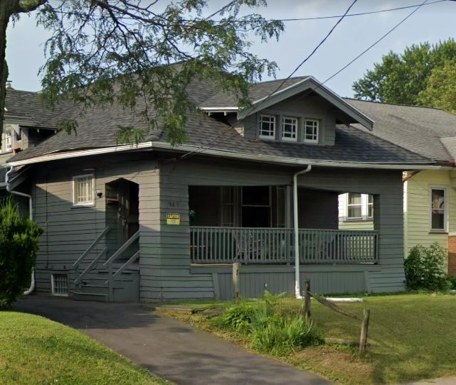 Primary Photo - 843 Ridgeway Ave