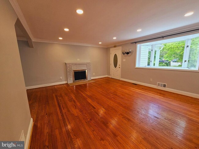 Building Photo - 4901 Chowan Ave