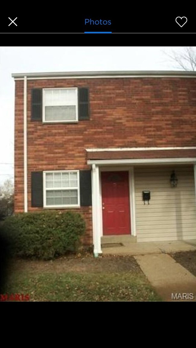 2707 Laclede Station Rd, Maplewood, MO 63143 Townhouse for Rent in