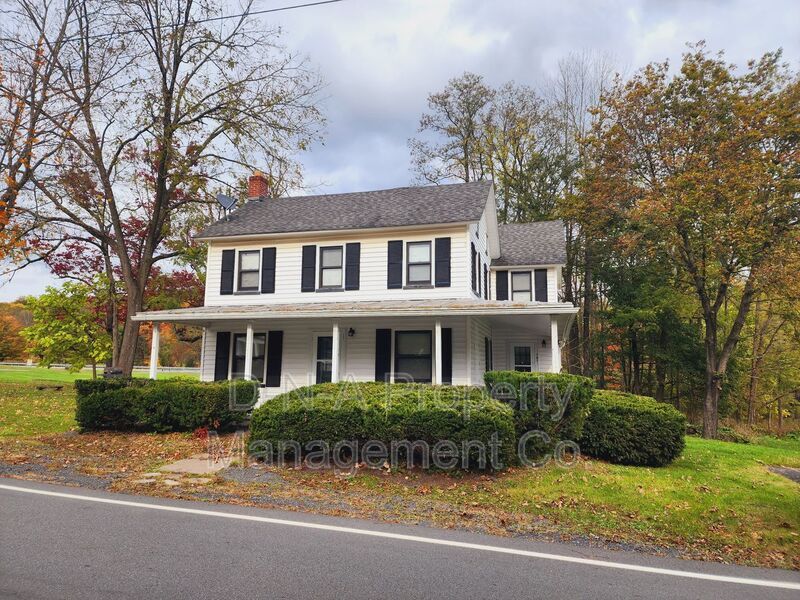 378 Scotrun Ave Unit Apt 201, Scotrun, PA 18355 Condo for Rent in