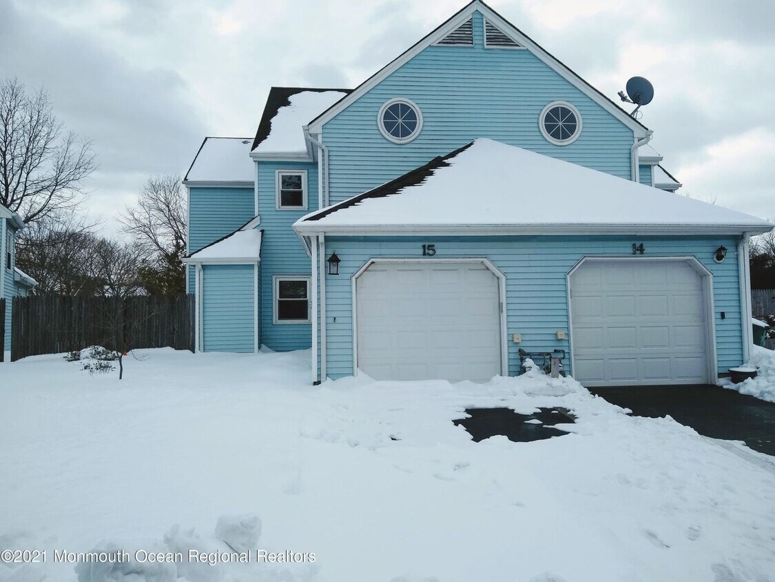 15 Jennings Ct, Freehold, NJ 07728 Townhome Rentals in Freehold NJ