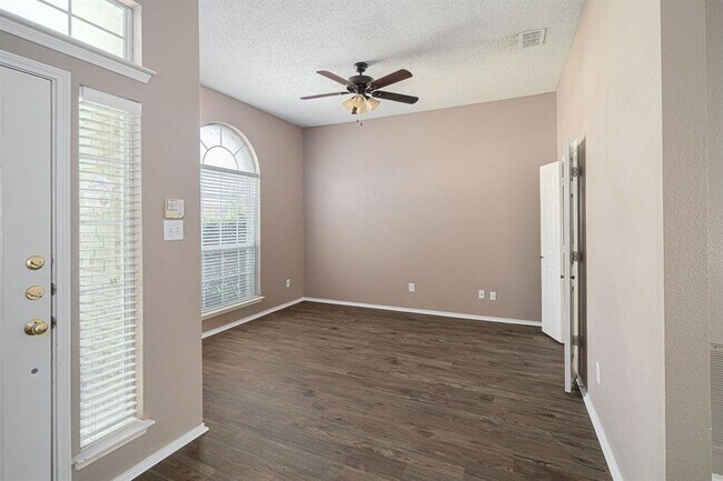 Building Photo - 9709 Prestmont Pl