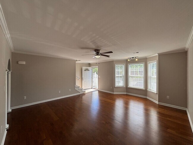 Foto del edificio - BEAUTIFUL 2 bed/2.5 bath condo in Jonesbor...