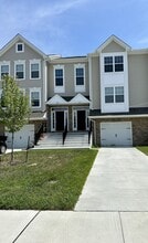 Building Photo - 137 Lexington Pl