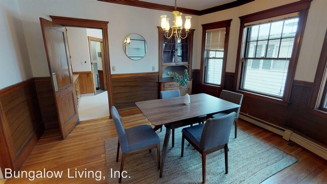 Building Photo - 375 Mt Auburn St