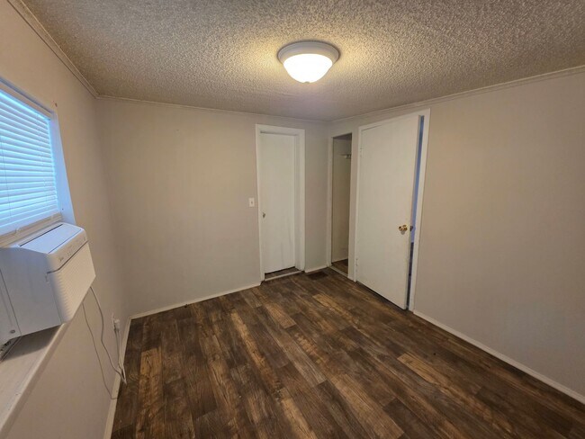 Foto del edificio - 7942 Lake Geneva Ln
