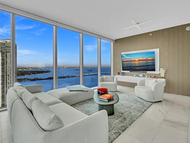 Foto del edificio - 700 NE 26th Ter