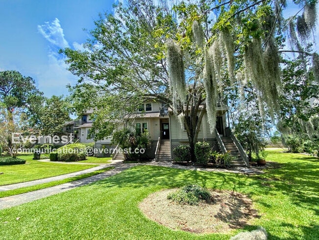 Building Photo - 197 River Breeze Dr