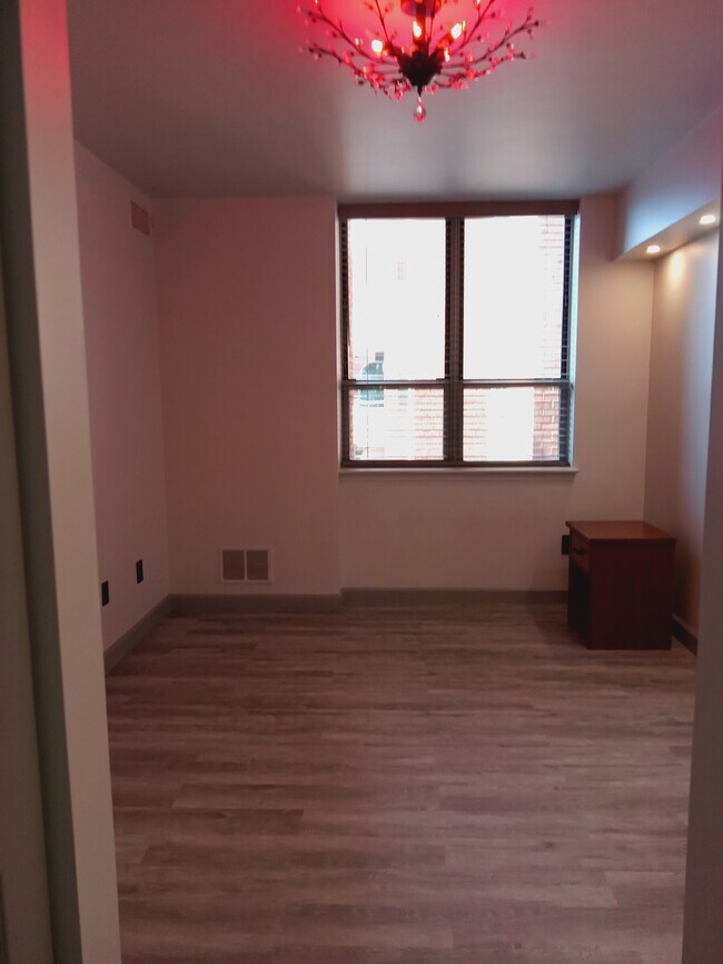 Building Photo - 4808 Moorland Ln