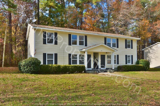Building Photo - 121 Beatty Downs Rd, Apt C, Columbia, SC 2...