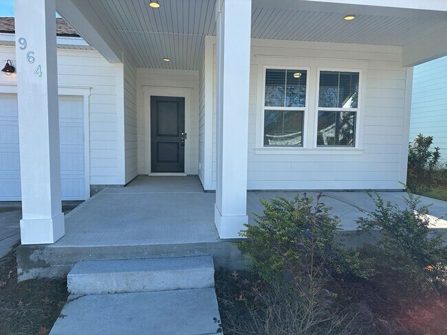 Foto del edificio - 964 Longleaf Dr