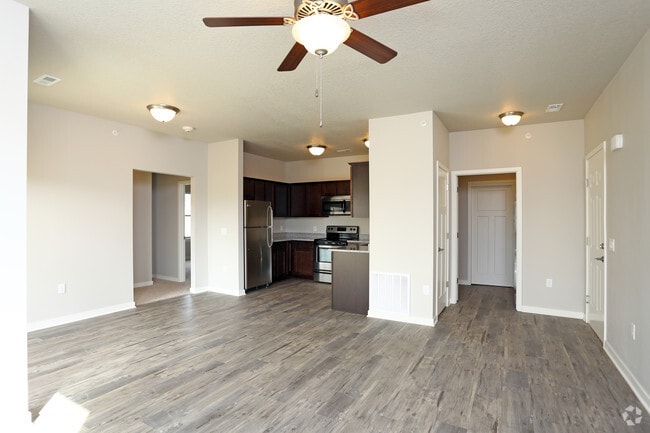 Building Photo - Windsor Village Condos