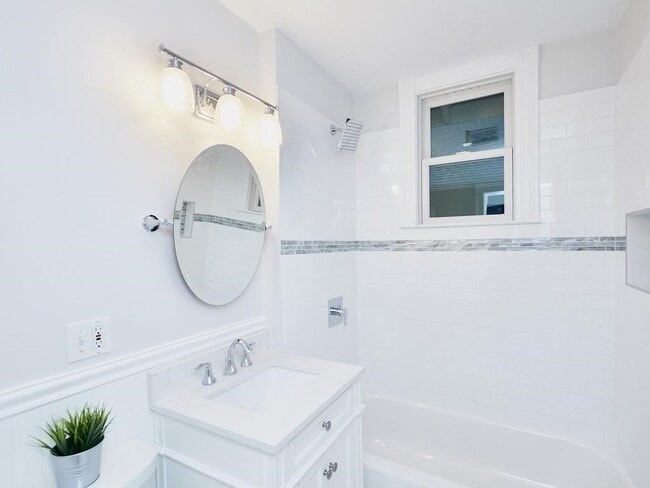 Foto del edificio - 35 Roseway St