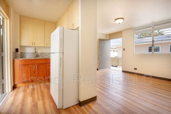 Foto del edificio - 726 Birch St