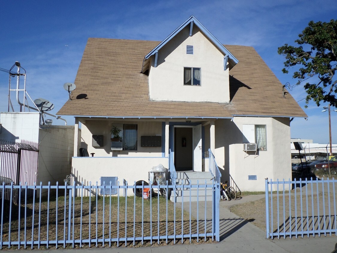 Foto principal - 2639 E 55th St