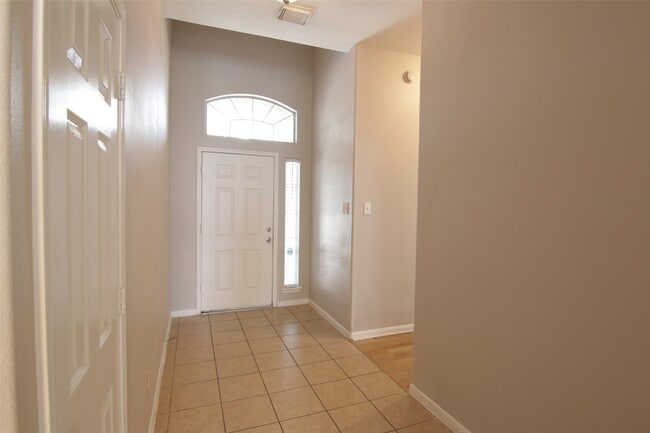 Building Photo - 2635 Jade Forest Ln