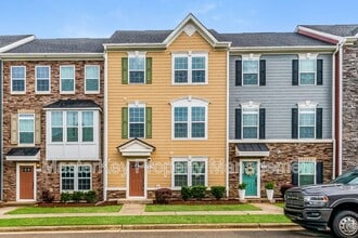 Building Photo - 1105 Tender Dr