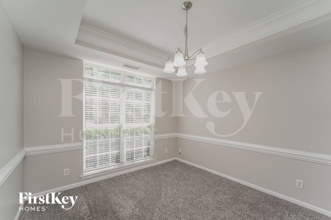 Foto del edificio - 16025 Lavenham Rd