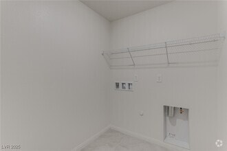 Building Photo - 2807 Abrantes Pl