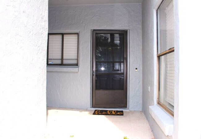 Foto del edificio - Lovely remodeled home available