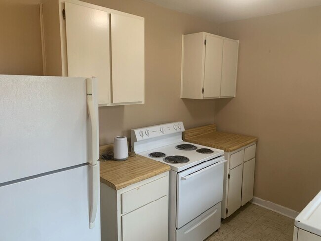 Foto del edificio - Cozy and Affordable 1-Bedroom Apartment