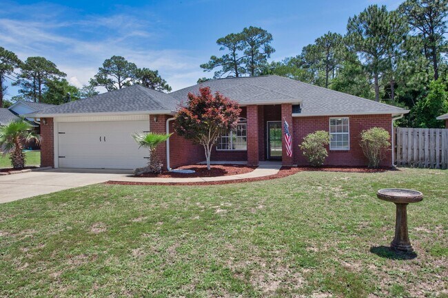 Foto del edificio - Charming 3-Bedroom Home Near Navarre High ...