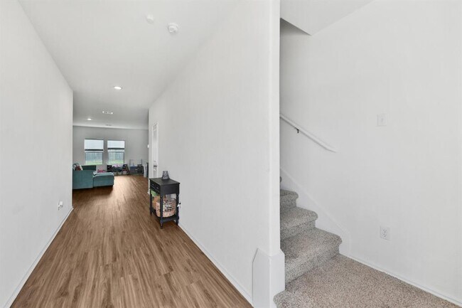 Building Photo - 378 Geode Glen