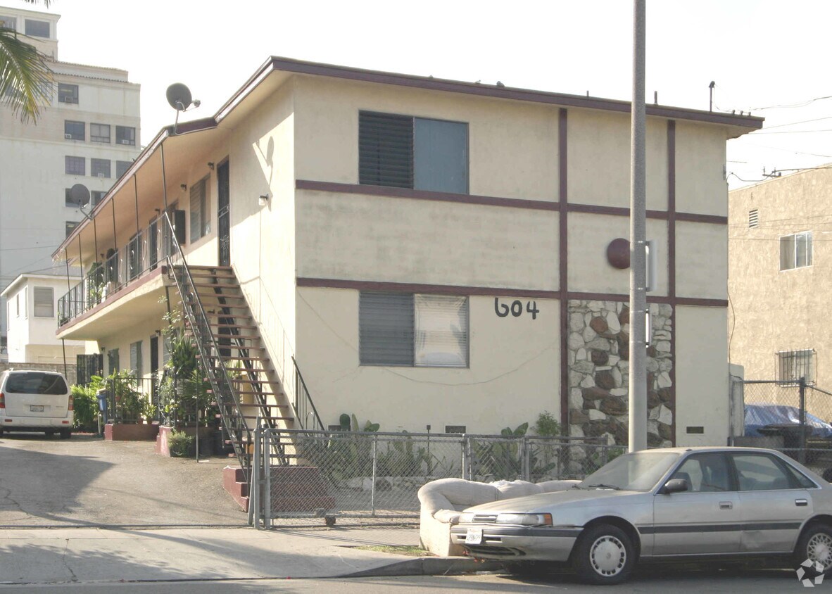 Primary Photo - 604 N Coronado St
