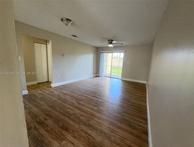 Foto del edificio - 2173 SW 80th Terrace