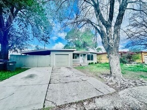 Building Photo - 1765 Auburn Wy