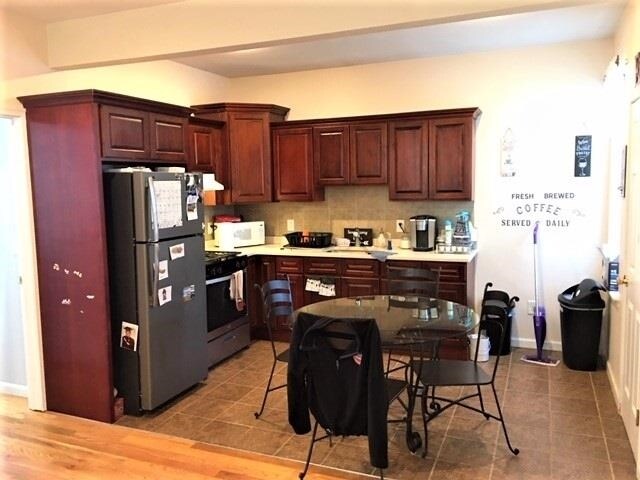 Foto del edificio - 127 W 19th St