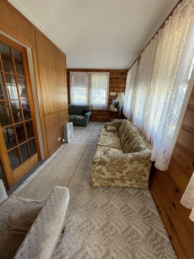 Foto del edificio - 8 Nancy Ln