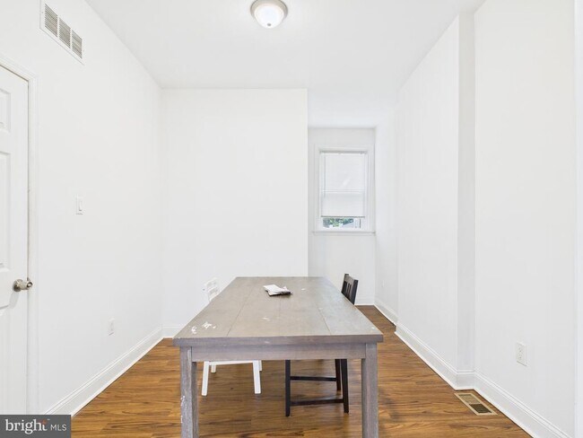 Foto del edificio - 3516 Wallace St