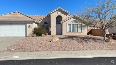 Building Photo - 2321 Panorama Pkwy N