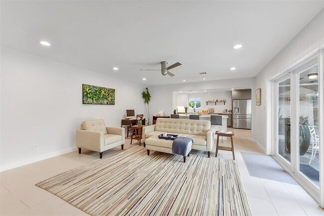 Foto del edificio - 12326 Old Oaks Dr