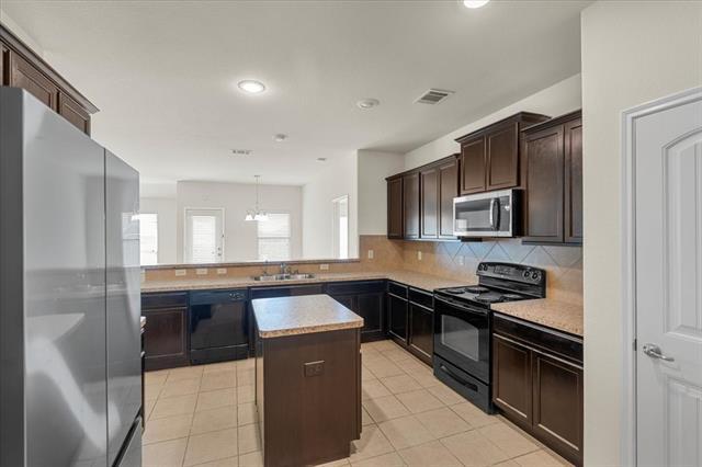 Foto del edificio - 1729 Park Trails Blvd