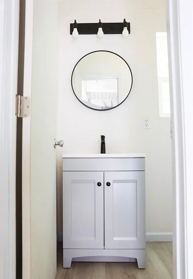 Foto del edificio - Single Family Home!