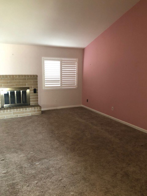 Building Photo - House For Rent in Manteca
