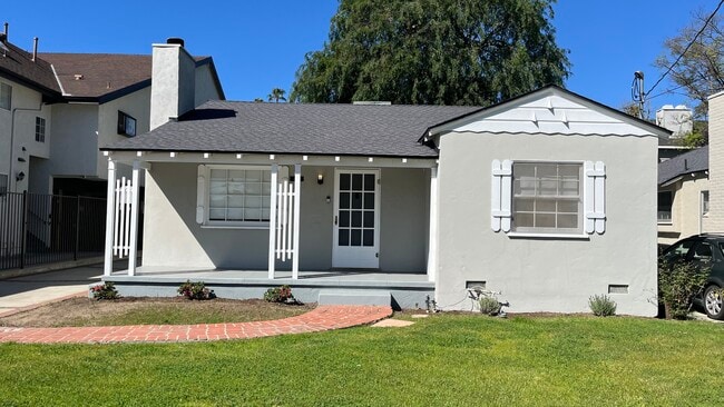 Building Photo - 5243 Wilkinson Ave